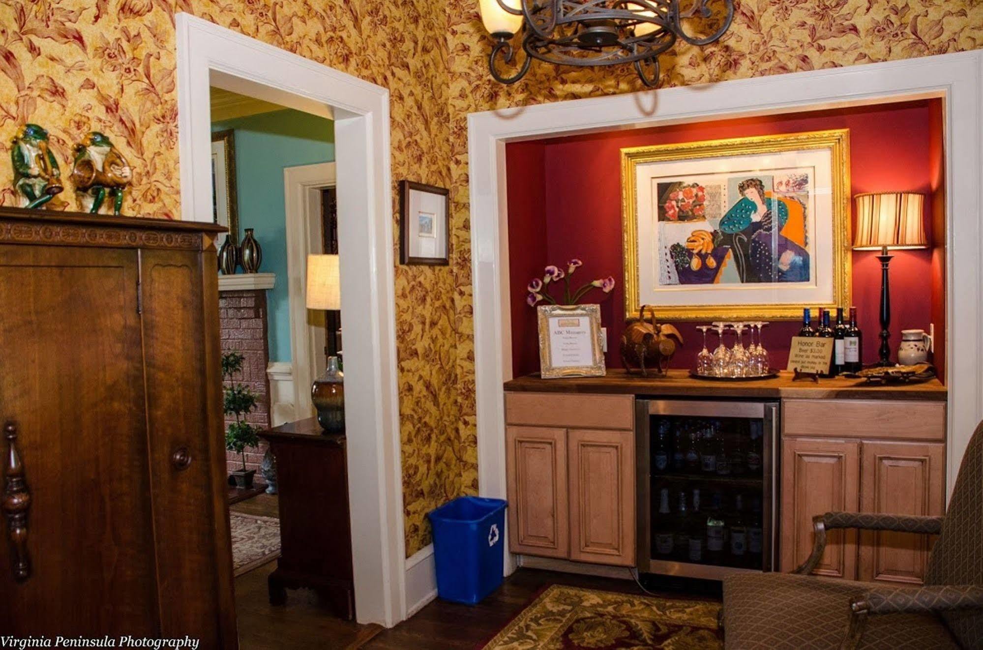 Williamsburg Manor B&B Экстерьер фото