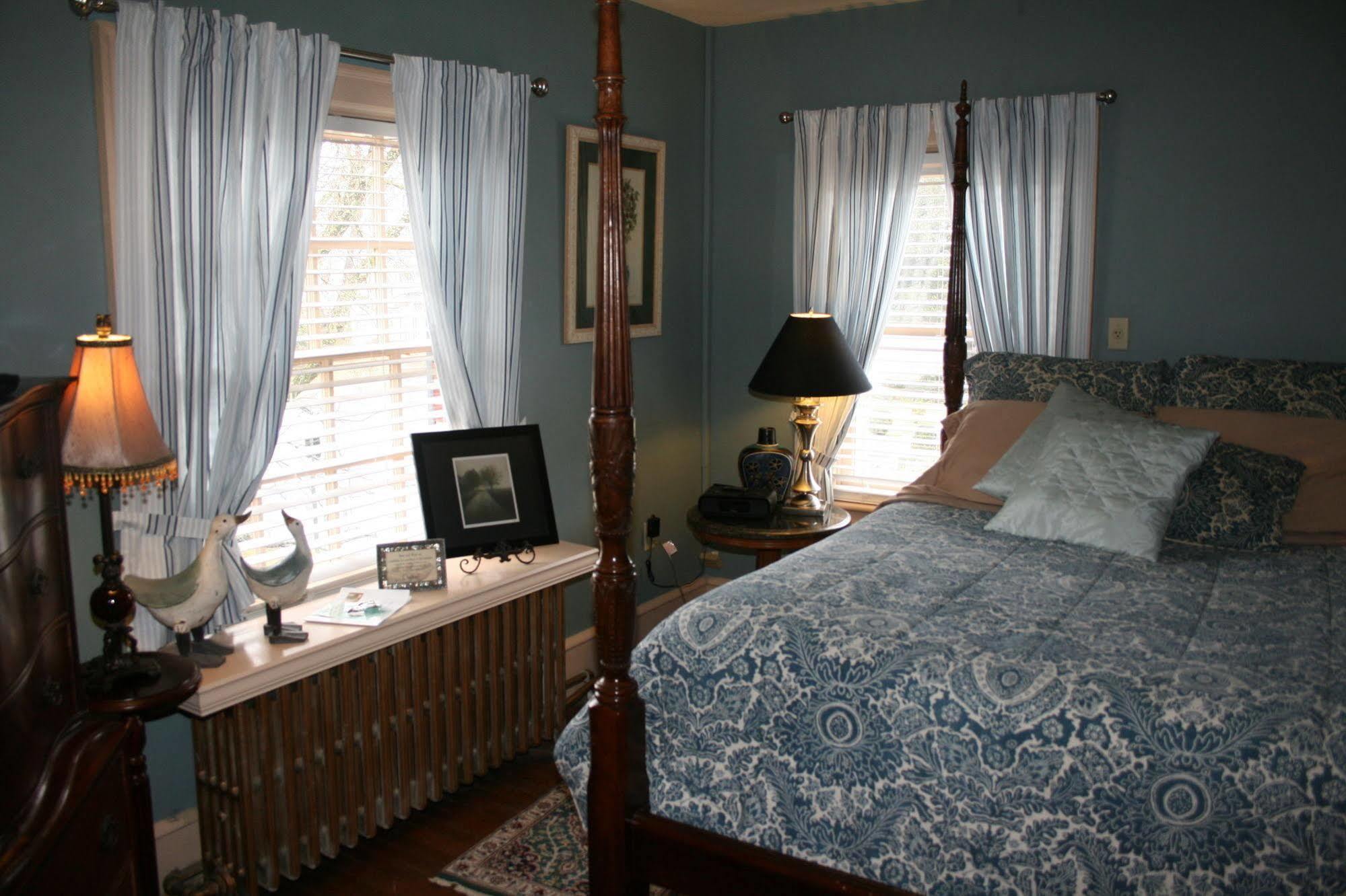 Williamsburg Manor B&B Номер фото